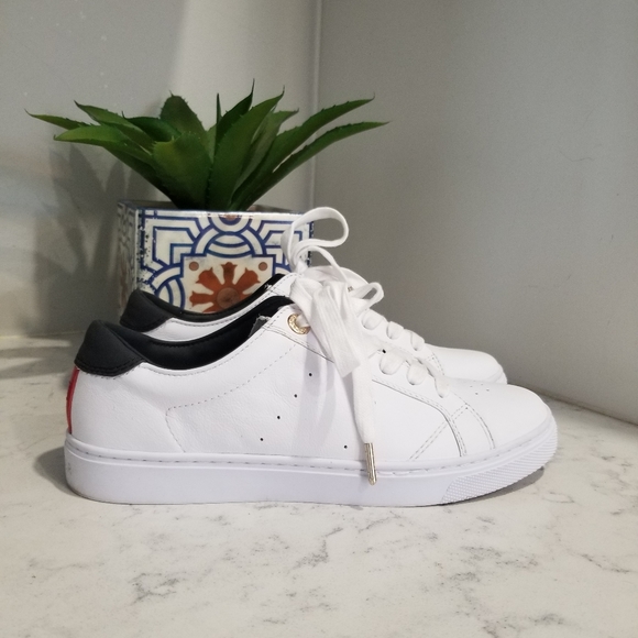 👟 TOMMY HILFIGER WHITE LEATHER SNEAKERS - Picture 11 of 15